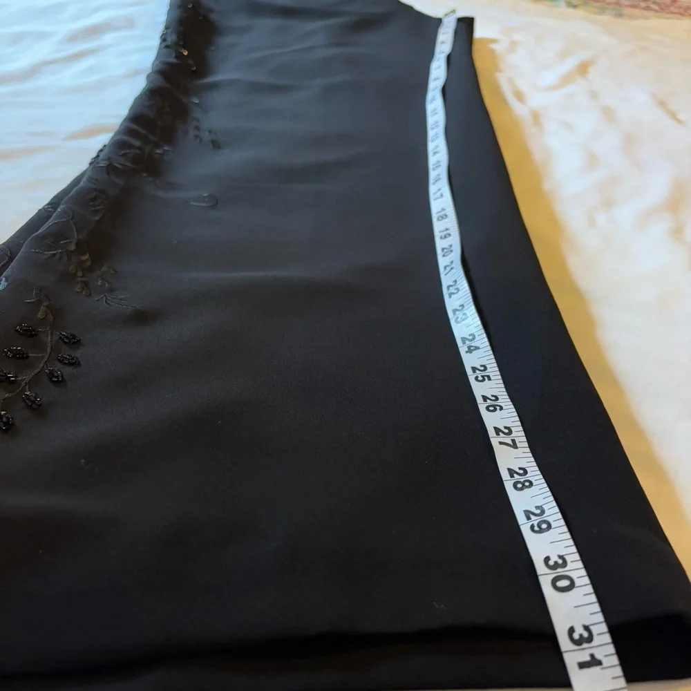 Maggy London Black Embroidered Floral Pant Blazer Suit Two piece Sz 14 - Picture 9 of 11